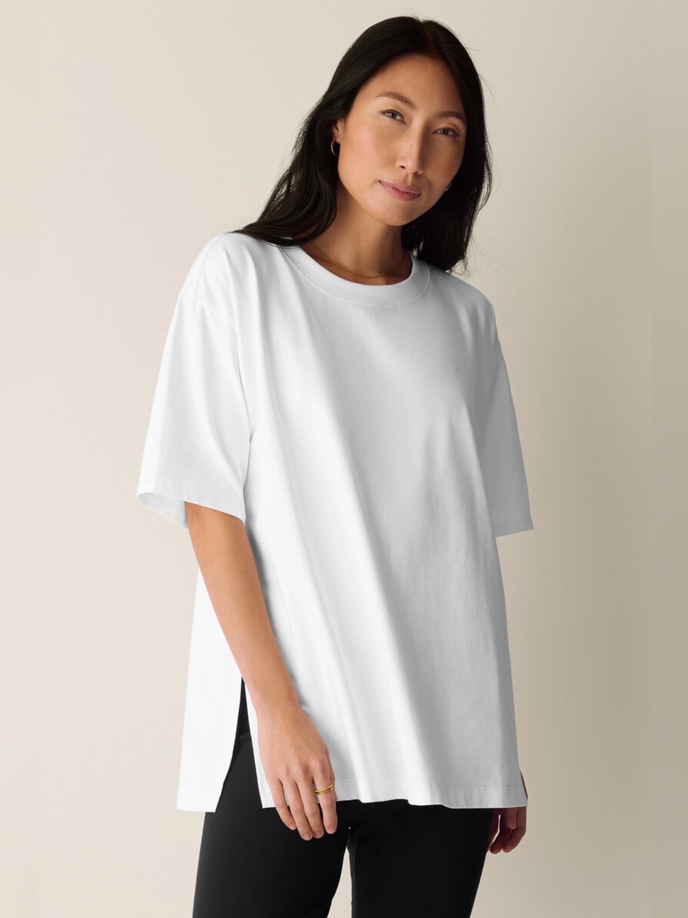 EILEEN FISHER White side slit 100% organic cotton tee. oversized.Small P2P 21”